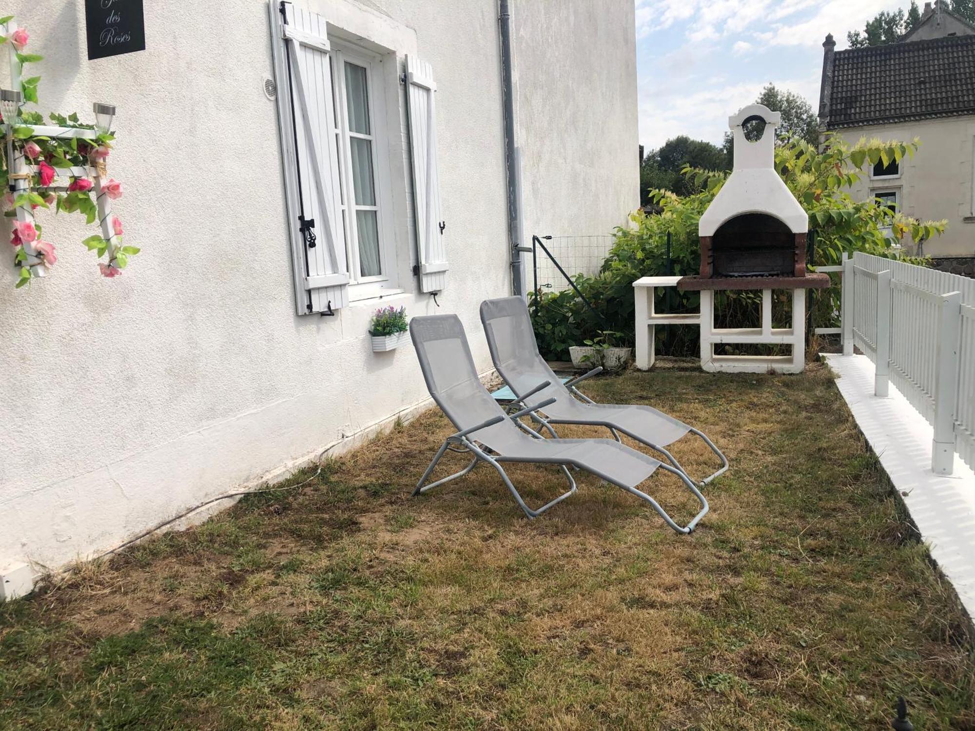 Des Roses Hébergement de vacances *